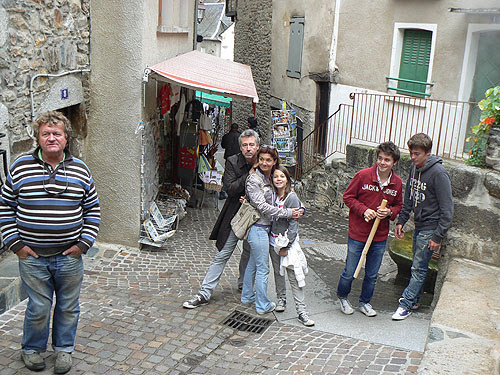 famille à Chaudes Aigues.jpg