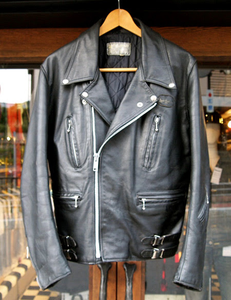 朗報 Lewis Leathers Black Wolf Leathers Blue 再販スタート New Barkbox Blog