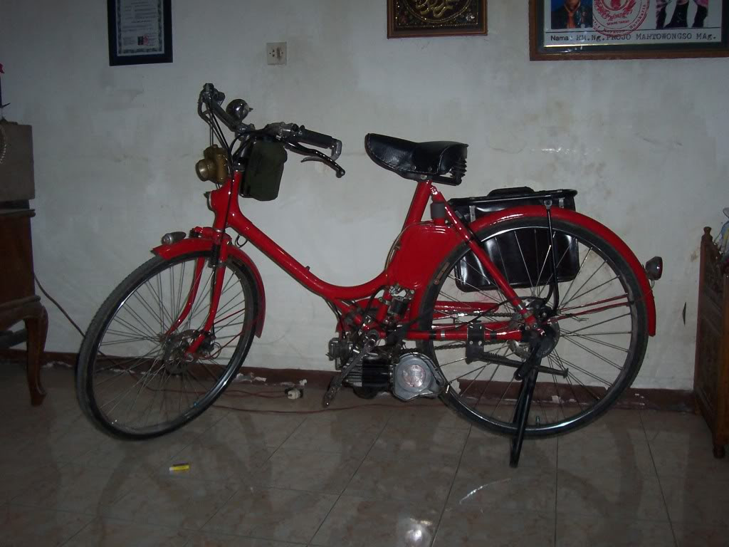  Sepeda  Motor  Kuno 