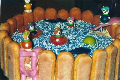 Cake Decoration: How to Make a Swimming Pool Kid's Birthday Cake