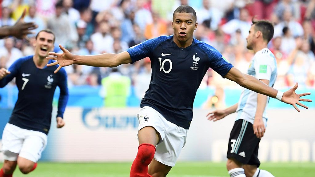 サッカーw杯 フランス2回目の優勝 決勝でクロアチアを4 2で下す cニュース
