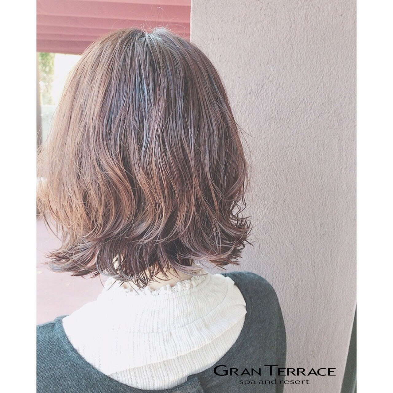 ショートヘアー ボブ でのパーマスタイル 大人可愛いゆるふわなスタイルをパーマでの簡単アレンジで叶えられます Gran Terrace グランテラス