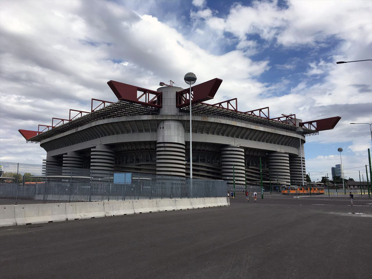 サン シーロミュージアム 胡乱 うろん な日々