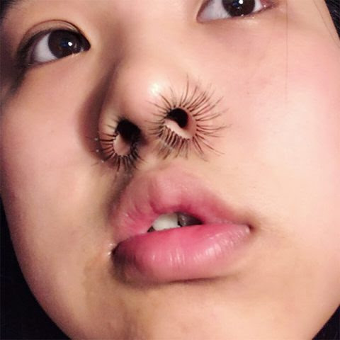 意外といいね 最旬メイクアイテム つけ鼻毛 のギャップ萌え女子がsnsで増殖中らしい 写真11枚 Viva Wマガジン