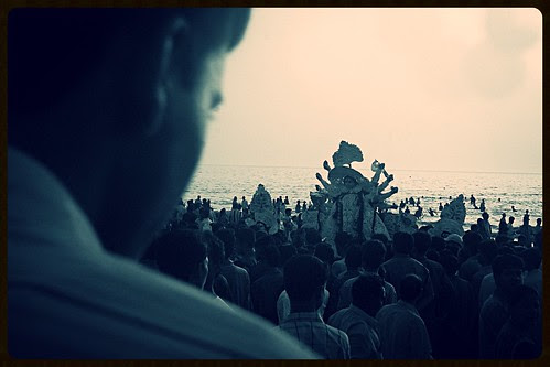 Durga Visarjan Juhu Beach by firoze shakir photographerno1