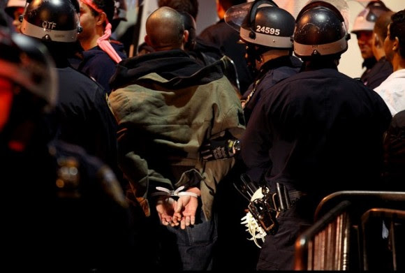 Desalojo a Occupy Wall Street en Nueva York. Foto: The Wall Street Journal