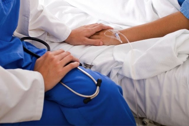 La confiance du public à l'égard des soins de santé est en péril, selon  le...