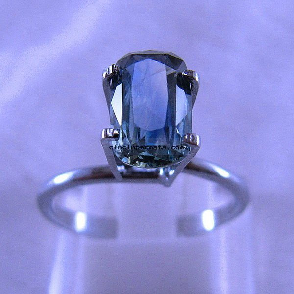 batu permata BATU PERMATA SPARKLING NATURAL SAPPHIRE