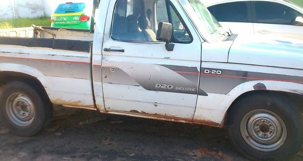 Preso suspeito de integrar quadrilha que furtou 500 animais no Piauí Preso suspeito de integrar quadrilha que furtou 500 animais no Piauí