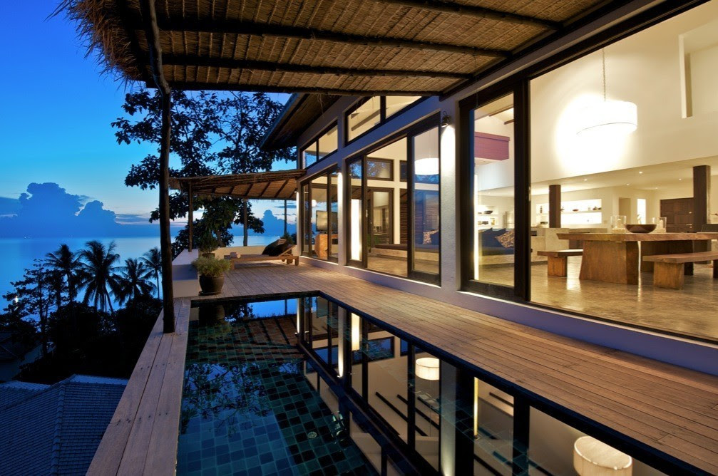 Swimming pool deck