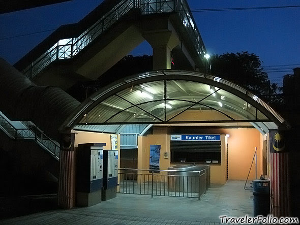 kuala-lumpur-malaysia-ktm-train-station | Travelerfolio ...