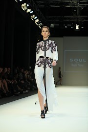 Ide 38+ Turkish Fashion Designers, Warna Jilbab