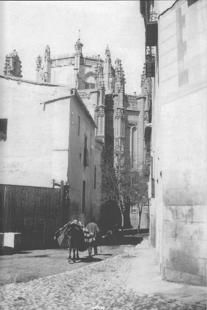 Calle Reyes Católicos a inicios del siglo XX. Fotografía de Pedro Román Martínez