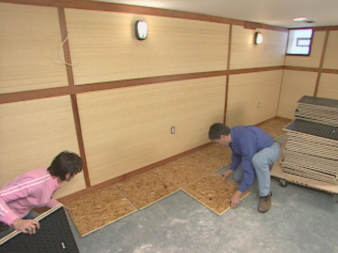 How to Install Subfloor Panels | how-tos | DIY