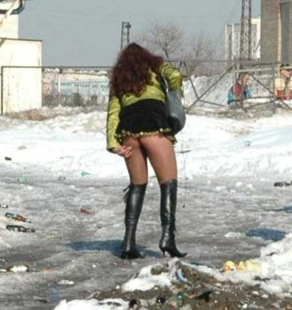 girls-in-snow (10)