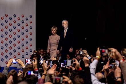 Czech Republic Elects Retired NATO General as Its President