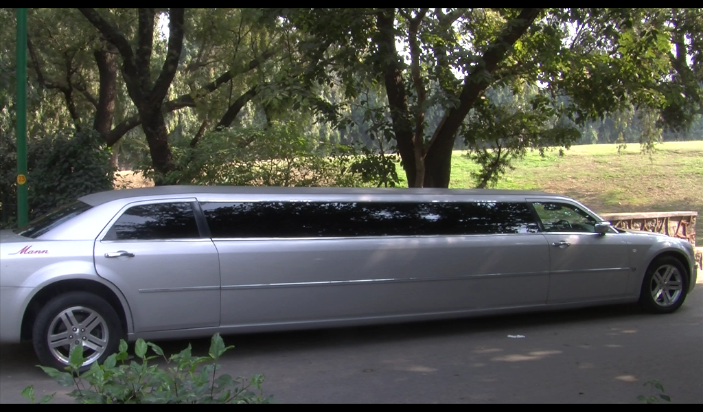 Luxury Car Rental Bu