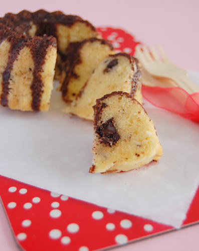 Chocolate chip pound cakes / Bolinhos de baunilha com gotas de chocolate