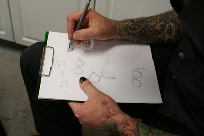 メガネのタトゥー01