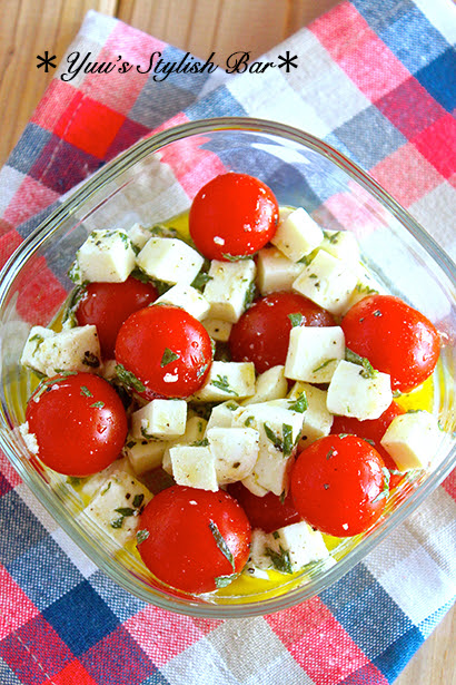 日持ち2 3日 ワインにピッタリのおつまみ副菜 ミニトマトとモッツァレラのカプレーゼ 簡単 節約 作り置き お弁当 作り置き スピードおかず De おうちバル Yuu S Stylish Bar Powered By ライブドアブログ