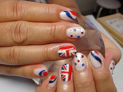 ロンドンオリンピック ユニオンジャック 和歌山ネイルサロン Nailsmalheim メルヘイム