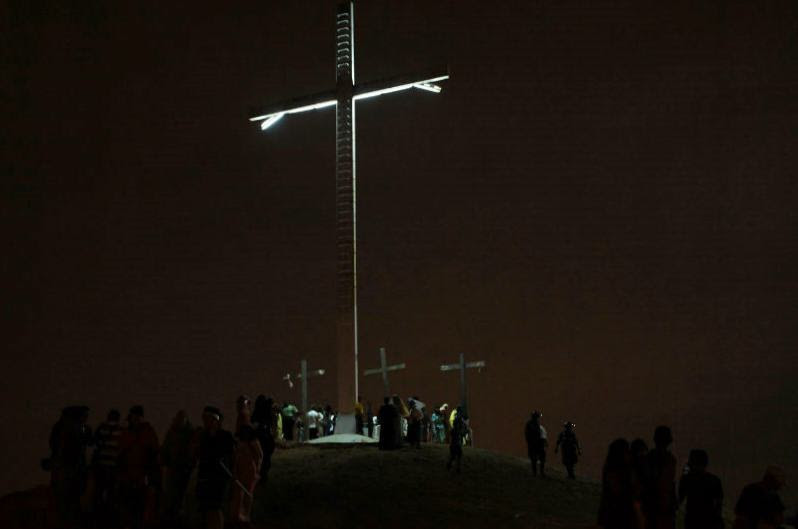 Viacrusis en el Barrio El Nazareno de Petare (6)