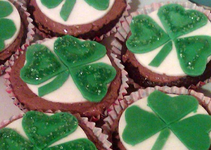 How to Make Delicious Vickys St Patricks Day Guinness Cupcakes, GF DF
EF SF NF Recipe