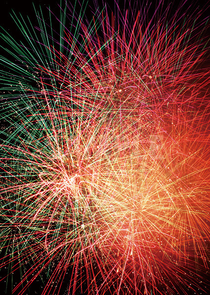 復数の花火が重なるa4サイズ背景素材 無料 商用可能 サイズ 背景テンプレートダウンロードサイト