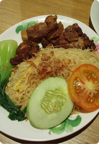 xin_wang_xiang_gang_cha_can_ting__pork_rib_bee_hoon