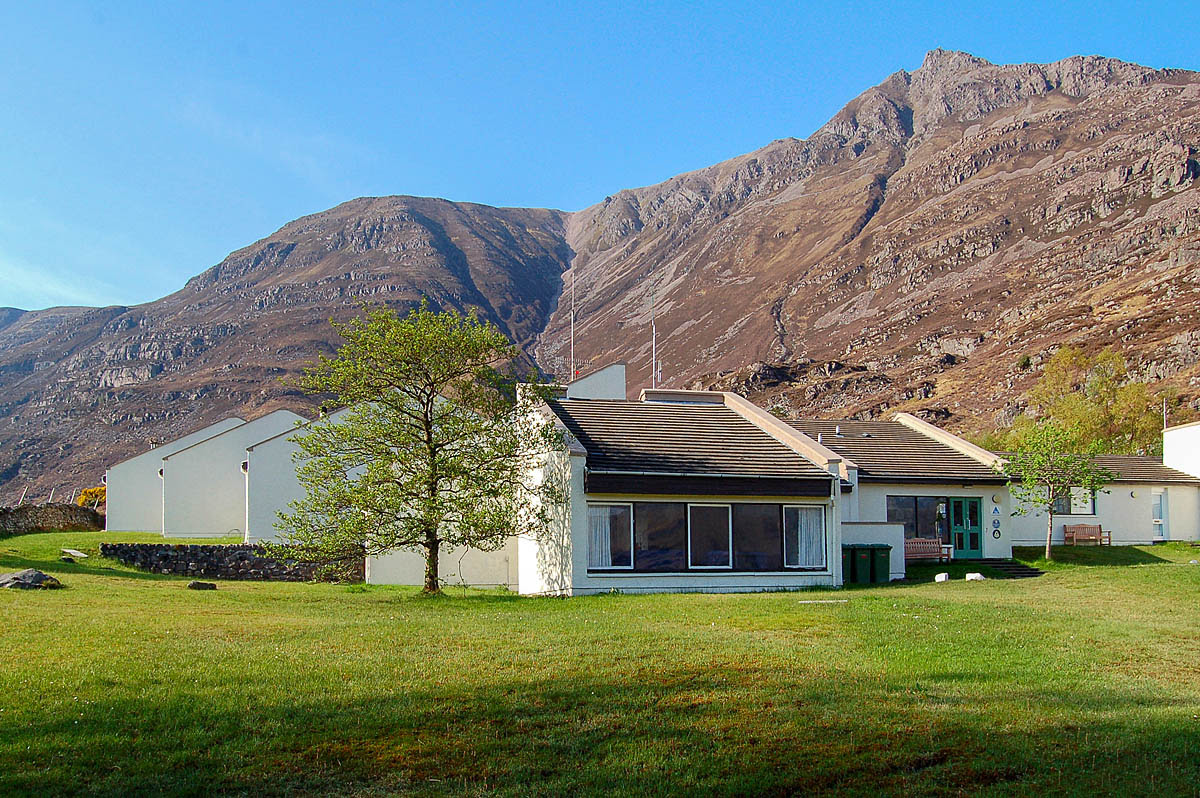 grough — Marriage followed romance that began on bus to ...