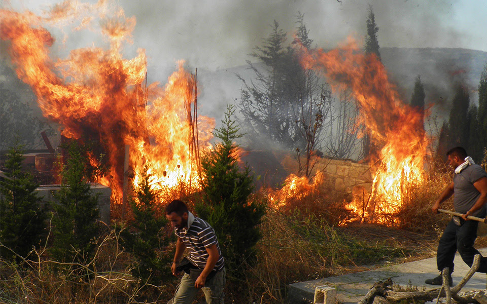kithira3 Νέο μέτωπο στα Κύθηρα – Δραματική η κατάσταση [εικόνες & βίντεο]