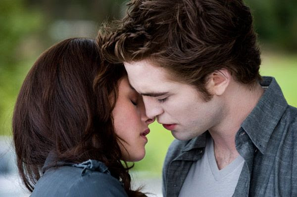 It#39;s Official: Twilight vampire academy movie cast official. It#39;s Official: Twilight