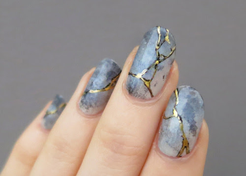 ladycrappo: Tutorial: Kintsugi Nails Here’s how I did this...