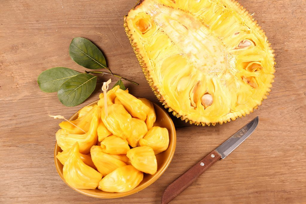 00-Delicious-Dishes-You-Didn't-Know-You-Could-Make-with-Jackfruit-thechatat