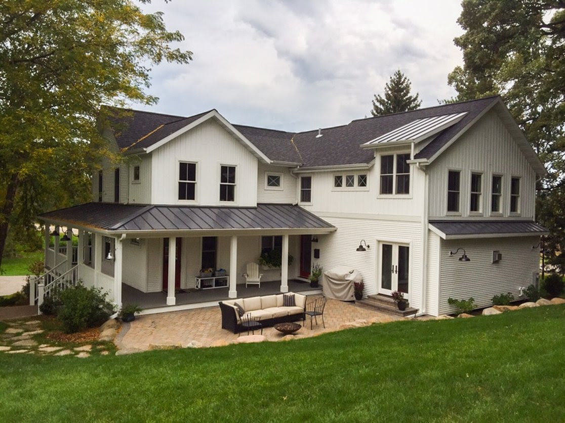 Wraparound Porch Addition : 17 Modern Farmhouse Wrap ...