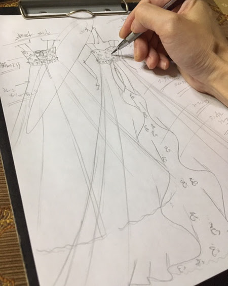 ステージで演奏するアーティストに創り上げるオーダーメイドドレス 中学生 高校生 大学生が着るロングドレス ウェディングドレス ドレス製作blog Metamorpose Wedding 札幌店 埼玉店