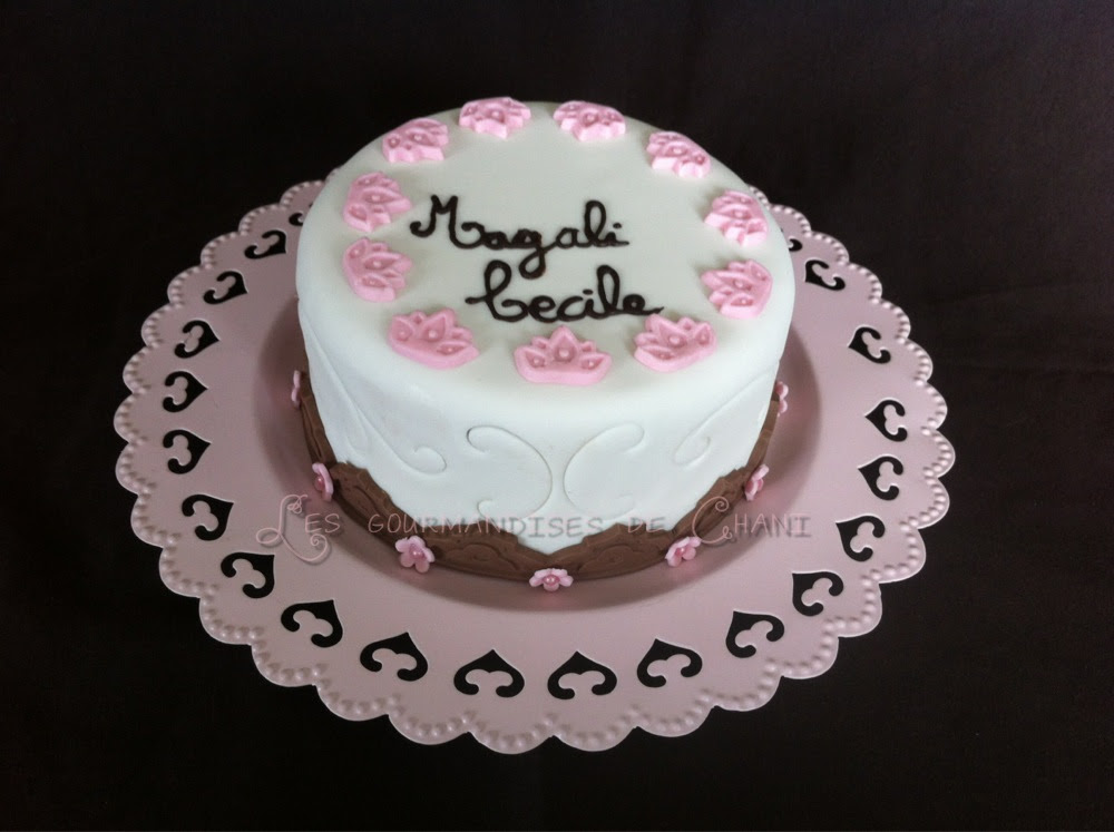 Anniversaire24 Gateau Anniversaire Avec Pate A Sucre