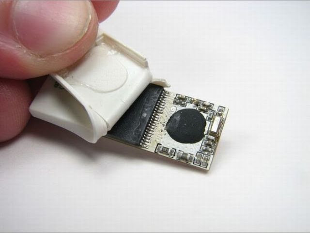 Cool USB-stick (28 pics)