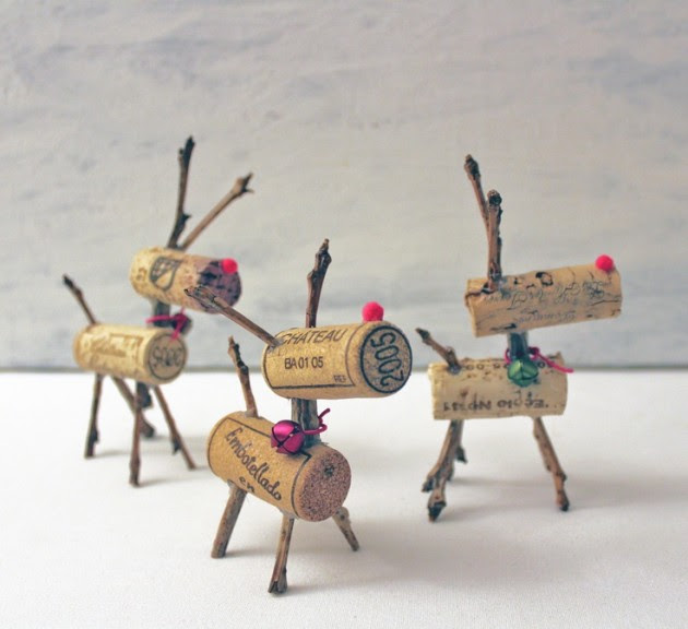 30 Cute Recycled DIY Christmas Crafts