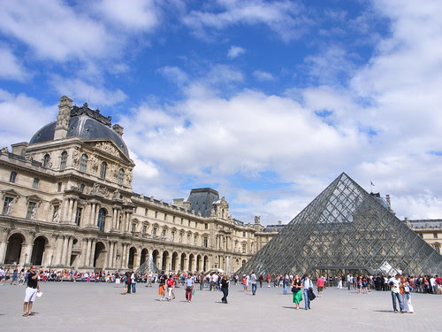 R8072493 (by plateaukao)