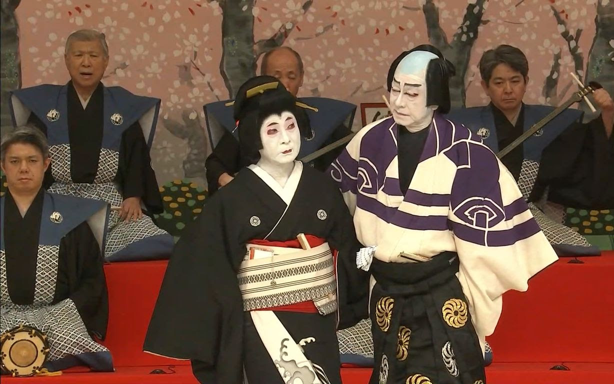 女戻駕 俄獅子 哔哩哔哩 つロ干杯 Bilibili