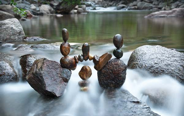 perierga.gr - Η απίθανη τέχνη της εξισορρόπησης με πέτρες!