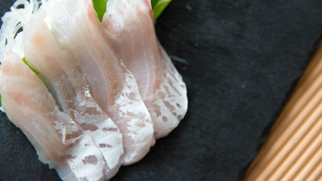 スズキというお魚 旬 値段 食べ方を魚屋がご紹介