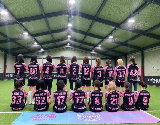 アイドル女子サッカーt結成 男子チームとの親睦目的 と悪質書き込み Twiceミナ Apinkハヨンなど