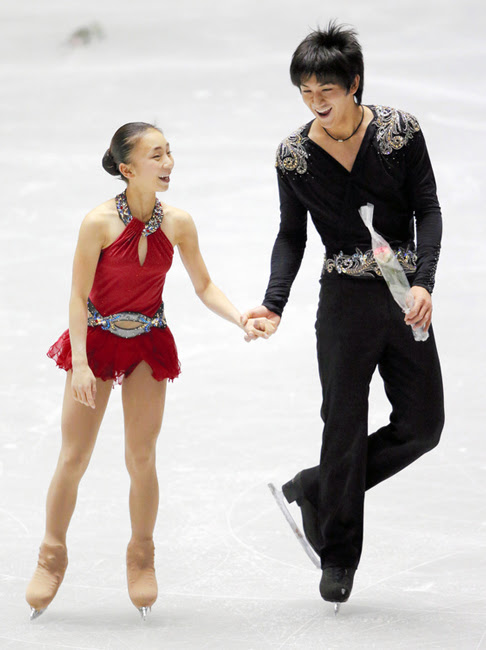 朝日新聞デジタル ペアｓｐの演技を終え笑顔を見せる高橋成美と木原龍一 遠藤啓生撮影 フィギュアスケート ｎｈｋ杯 65 67 写真特集