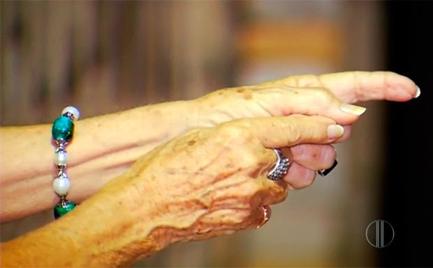 Idosa de 75 anos, que sofre do Mal de Alzheimer, ficou na mira de assaltantes na Zona Sul de Natal (Foto: Reprodução/Inter TV Cabugi)