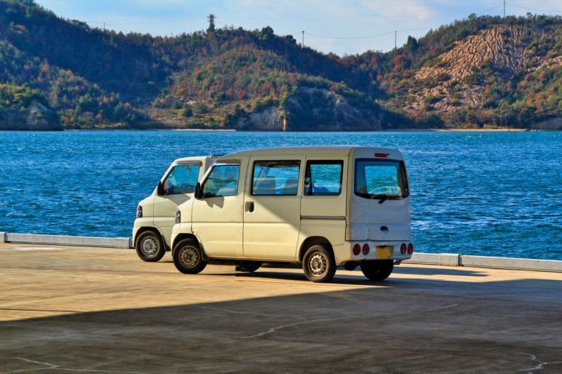 後部座席にシートベルトがついていない車は違反扱いになるのか オイシイ毎日