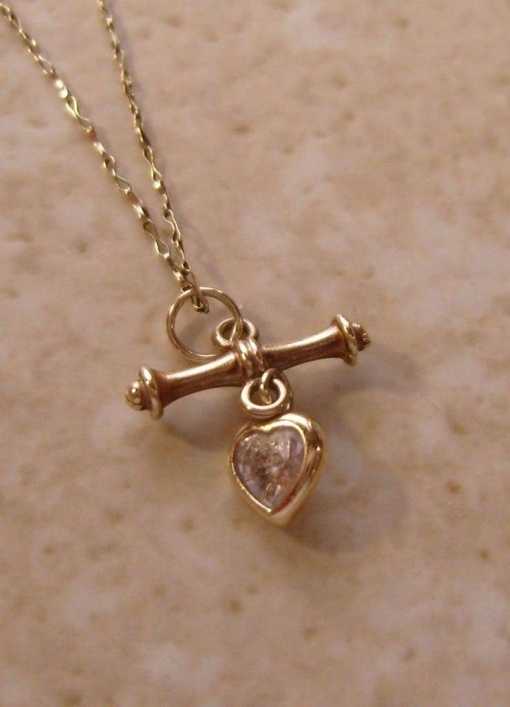  photo HeartPendant.jpg