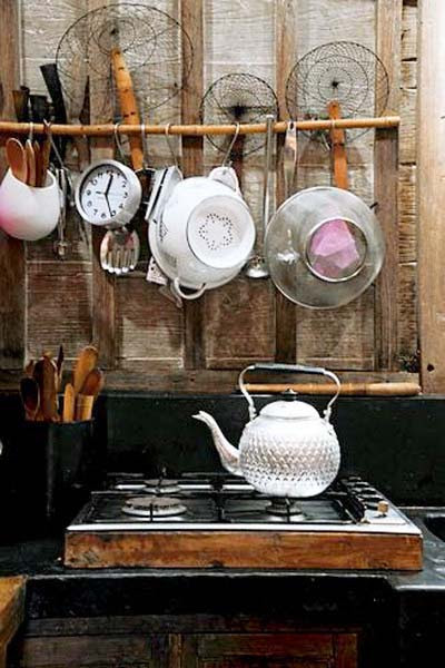 Balinese Home Decor, Tropical Theme in Asian Interior Decorating