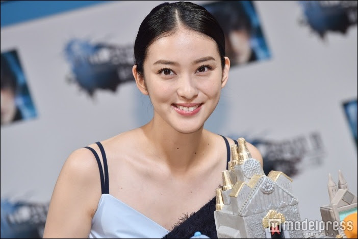 武井咲は盆栽好きで種類はもみじ ボタンフェチも可愛い 画像あり